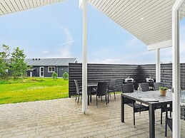 18 Person Holiday Home in Albaek