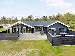 18 Person Holiday Home in Albaek