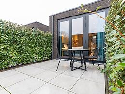 Romantic Getaway With Garden