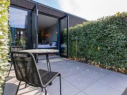 Romantic Getaway With Garden