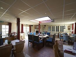 Villa in Hippolytushoef With Terrace
