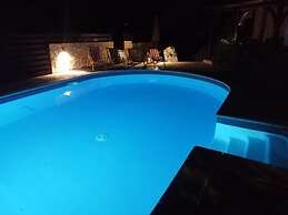 Sunny Pool Apartments - One Bedroom Apartment