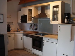 Dream on the Dike 2 Comfortable Vacation Home