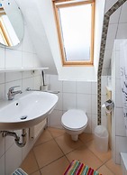 Dream on the Dike 2 Comfortable Vacation Home