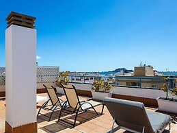 Belvilla by OYO Uptown III