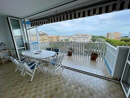 Seaview Caorle Apartment With Pool