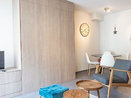 Studio Located on the 2nd Floor