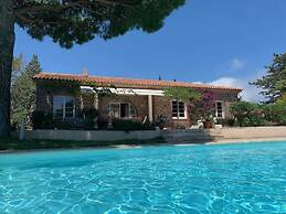 Villa Mentine Modern Retreat