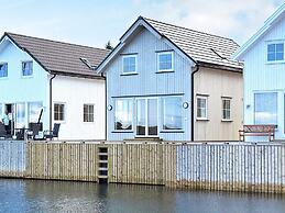 6 Person Holiday Home in Averoy