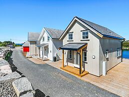 6 Person Holiday Home in Averoy