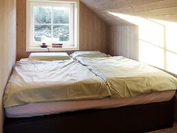 6 Person Holiday Home in Averoy