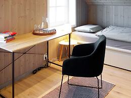 6 Person Holiday Home in Averoy