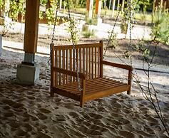 Spacious Holiday Home With Garden