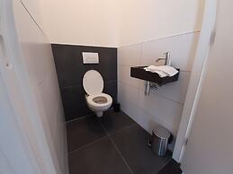 High-quality Luxury Villa on the Frisian Water