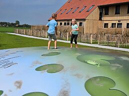 High-quality Luxury Villa on the Frisian Water