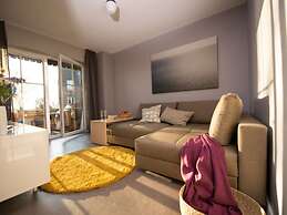 Small Sundblick by the sea in Lemkenhafen