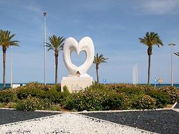 Nice Property With Shared Pool and Terrace