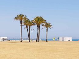 Nice Property With Shared Pool and Terrace