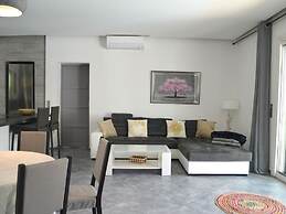 Modern Holiday Home With Private Pool and Garden