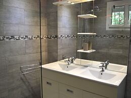 Modern Holiday Home With Private Pool and Garden