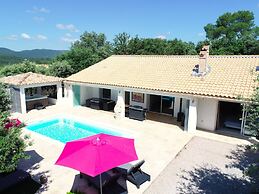 Modern Holiday Home With Private Pool and Garden