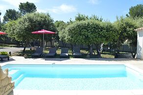 Modern Holiday Home With Private Pool and Garden