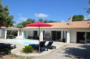 Modern Holiday Home With Private Pool and Garden