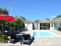 Modern Holiday Home With Private Pool and Garden