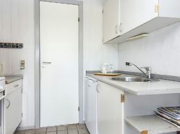 6 Person Holiday Home on a Holiday Park in Hemmet