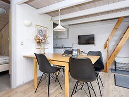 6 Person Holiday Home on a Holiday Park in Hemmet