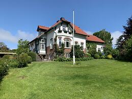 Art Nouveau Villa am See