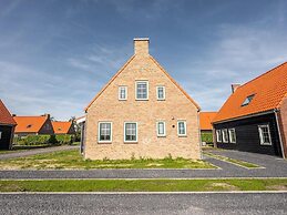 Cozy Holiday Home in a Holiday Park in Zeeland