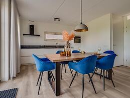 Cozy Holiday Home in a Holiday Park in Zeeland