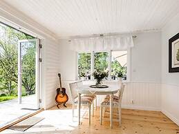 6 Person Holiday Home in Mariefred-by Traum