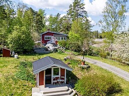 6 Person Holiday Home in Mariefred-by Traum