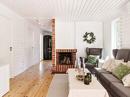 6 Person Holiday Home in Mariefred-by Traum