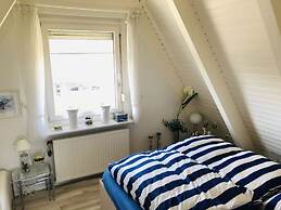 Frog Prince Modern Retreat