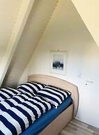 Frog Prince Modern Retreat