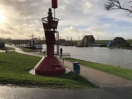 Frog Prince Modern Retreat