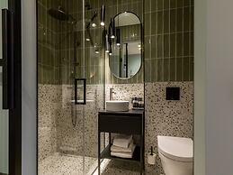 Romantic Garden Stay