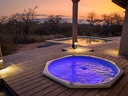 Villa in Hoedspruit With a Jacuzzi