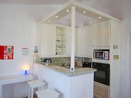 Modern Apartment in Port Grimaud Near the Beach