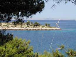 Apartments St Rialto - One Bedroom Apartment With Balcony and Sea View