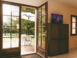 Modern Holiday Home With Dishwasher