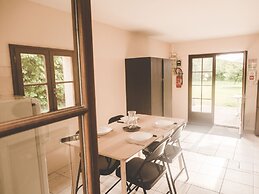 Modern Holiday Home With Dishwasher