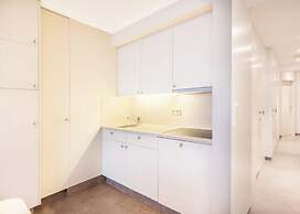 Apartment for 5 People With Garage