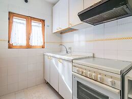 Spacious Holiday Home With Breathtaking Views