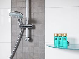 Nice 6-person House With Wellness Garden