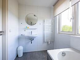 Nice 6-person House With Wellness Garden