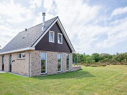 Nice 6-person House With Wellness Garden